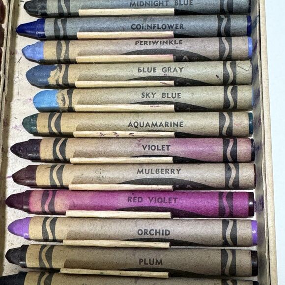 CRAYOLA CRAYONS 1958 BOX OF 72 SHARPENER MANY RARE RETIRED COLORS - Picture 9 of 16